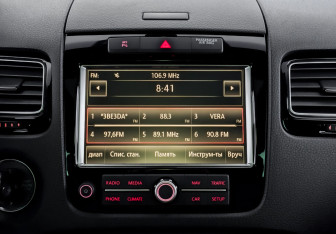 Подержанный автомобиль Volkswagen Touareg 2014 года (15 фото)