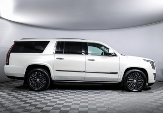Подержанный автомобиль Cadillac Escalade Suv 2015 года (4 фото)