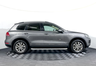 Подержанный автомобиль Volkswagen Touareg 2011 года (4 фото)