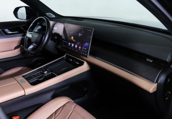 Подержанный автомобиль Chery Tiggo 9 2024 года (11 фото)