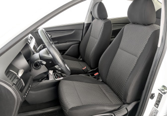 Подержанный автомобиль Kia Rio Sedan 2020 года (20 фото)