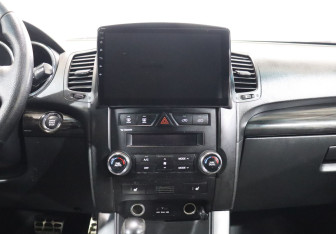 Подержанный автомобиль Kia Sorento 2009 года (19 фото)