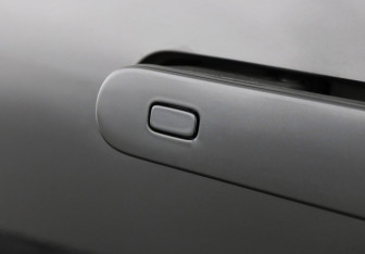 Подержанный автомобиль Changan UNI-V 2023 года (18 фото)