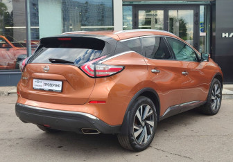 Подержанный автомобиль Nissan Murano Suv 2018 года (5 фото)