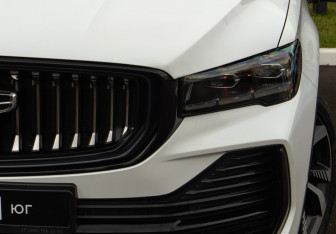Подержанный автомобиль Geely Monjaro 2023 года (24 фото)