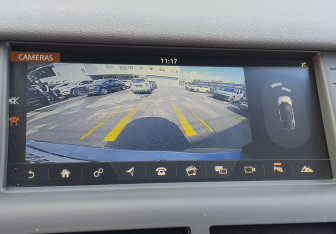 Подержанный автомобиль Land Rover Discovery Sport 2019 года (17 фото)