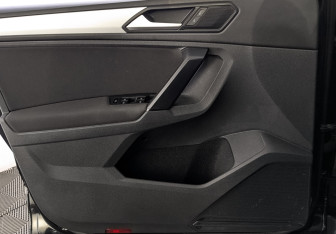 Подержанный автомобиль Volkswagen Tiguan 2018 года (19 фото)