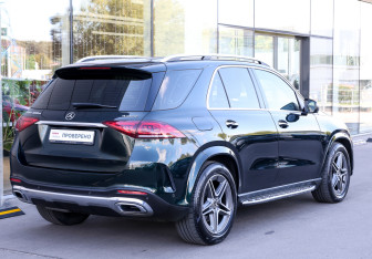 Подержанный автомобиль Mercedes-Benz GLE 2020 года (5 фото)