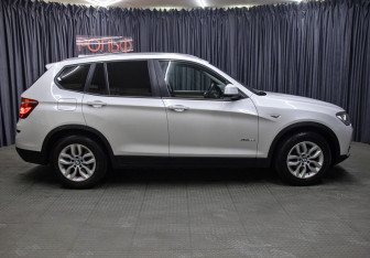Подержанный автомобиль BMW X3 2016 года (4 фото)