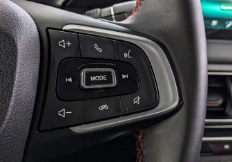 Подержанный автомобиль Kaiyi E5 2023 года (30 фото)