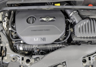 Подержанный автомобиль MINI Countryman 2018 года (9 фото)