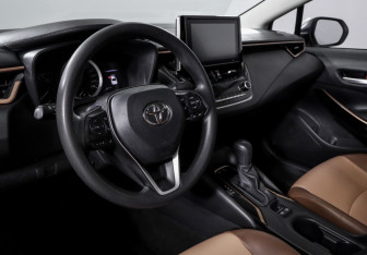 Подержанный автомобиль Toyota Corolla Sedan 2021 года (14 фото)