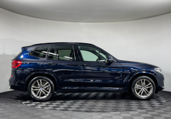 Подержанный автомобиль BMW X3 2020 года (6 фото)