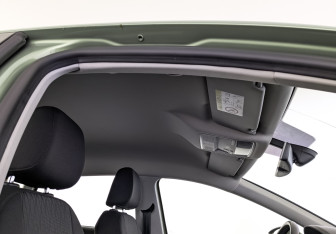 Подержанный автомобиль SEAT Leon Hatchback 2013 года (23 фото)