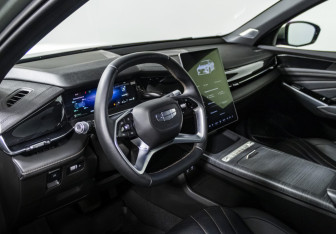 Подержанный автомобиль Geely Preface 2024 года (11 фото)