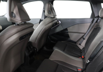 Новый BMW X3 2025 (14 фото)