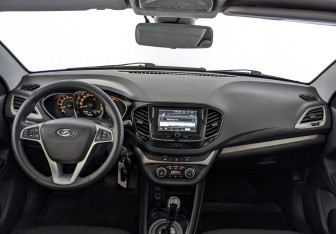 Подержанный автомобиль LADA (ВАЗ) Vesta Sedan 2019 года (14 фото)