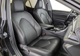 Подержанный автомобиль Toyota Camry Sedan 2020 года (23 фото)