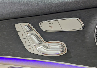 Подержанный автомобиль Mercedes-Benz GLC Coupe 2021 года (24 фото)