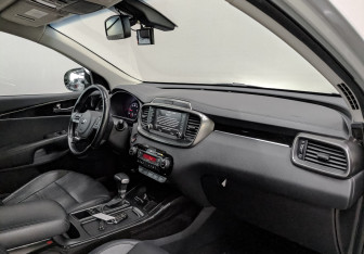 Подержанный автомобиль Kia Sorento 2019 года (12 фото)
