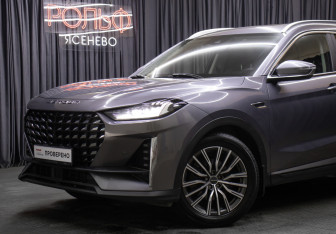 Подержанный автомобиль Jetour X70 2024 года (24 фото)