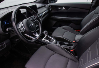 Подержанный автомобиль Kia Cerato Sedan 2021 года (10 фото)