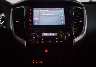 Подержанный автомобиль Mitsubishi Pajero Sport 2018 года (13 фото)