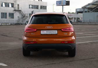 Подержанный автомобиль Audi Q3 2013 года (6 фото)