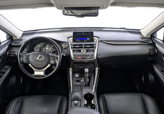 Подержанный автомобиль Lexus NX 2015 года (14 фото)
