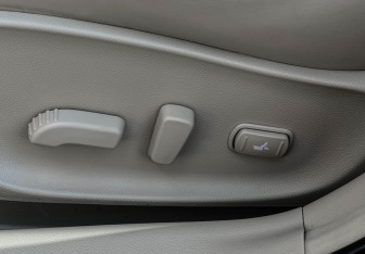 Подержанный автомобиль Infiniti G Sedan 2013 года (16 фото)