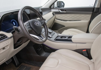 Подержанный автомобиль Hyundai Palisade 2021 года (10 фото)