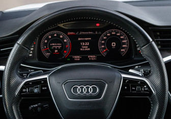 Подержанный автомобиль Audi A7 2018 года (32 фото)
