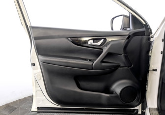 Подержанный автомобиль Nissan Qashqai 2020 года (19 фото)