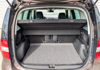 Подержанный автомобиль Skoda Yeti 2015 года (10 фото)