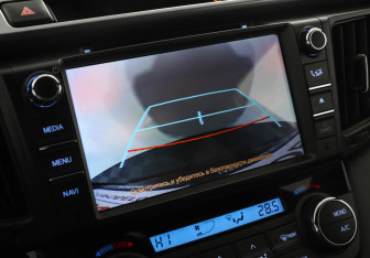 Подержанный автомобиль Toyota RAV4 2019 года (13 фото)