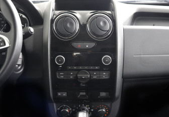 Подержанный автомобиль Renault Duster 2020 года (8 фото)