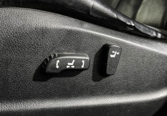 Подержанный автомобиль Nissan Teana 2012 года (14 фото)