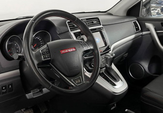 Подержанный автомобиль Haval H6 2017 года (14 фото)