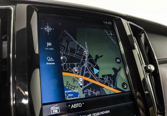 Подержанный автомобиль Volvo XC60 2018 года (20 фото)