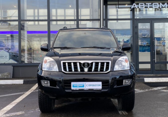 Подержанный автомобиль Toyota Land Cruiser Prado 2004 года (2 фото)