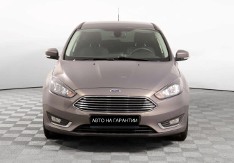 Подержанный автомобиль Ford Focus Hatchback 2018 года (2 фото)