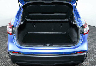 Подержанный автомобиль Nissan Qashqai 2020 года (25 фото)