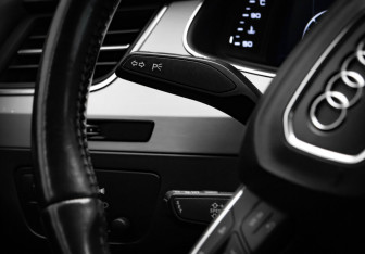 Подержанный автомобиль Audi Q7 2016 года (12 фото)