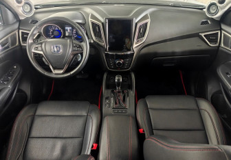 Подержанный автомобиль Changan CS75 2019 года (9 фото)