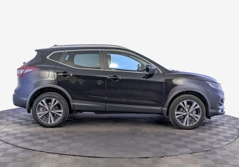 Подержанный автомобиль Nissan Qashqai 2020 года (4 фото)