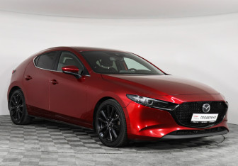 Подержанный автомобиль Mazda 3 Hatchback 2019 года (3 фото)