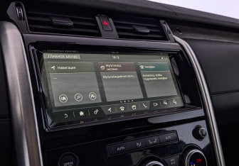 Подержанный автомобиль Land Rover Discovery 2019 года (26 фото)