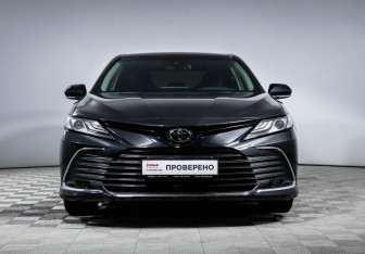 Подержанный автомобиль Toyota Camry Sedan 2023 года (2 фото)
