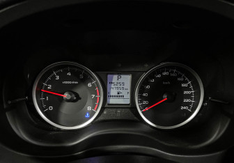 Подержанный автомобиль Subaru Forester Suv 2015 года (11 фото)