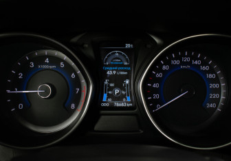 Подержанный автомобиль Hyundai i30 Hatchback 2012 года (12 фото)